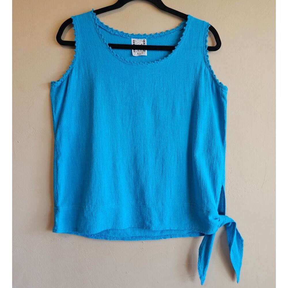 women's sleeveless Lace trim shirt no size@Med- Turquoise - resort wear-cruise